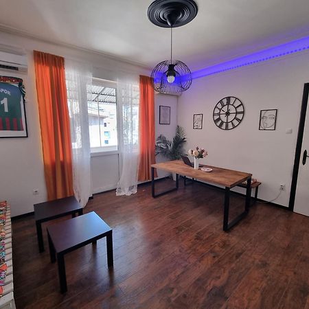Downtown Belgrade Hostel And Apartments Ngoại thất bức ảnh