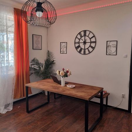 Downtown Belgrade Hostel And Apartments Ngoại thất bức ảnh