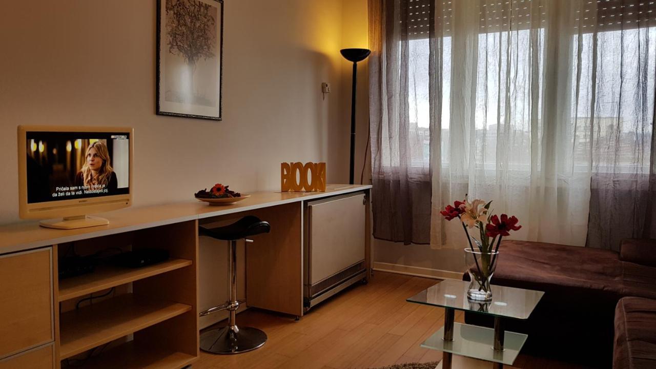 Downtown Belgrade Hostel And Apartments Ngoại thất bức ảnh