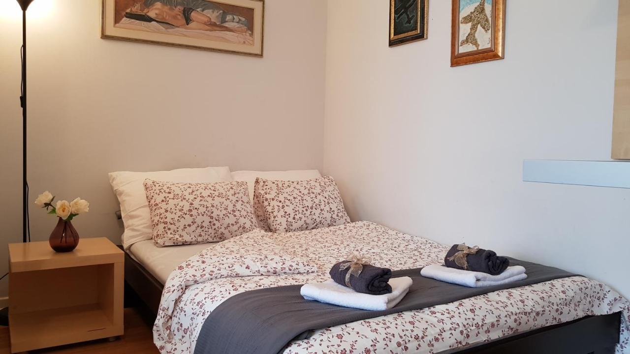Downtown Belgrade Hostel And Apartments Ngoại thất bức ảnh