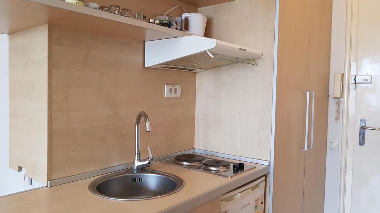 Downtown Belgrade Hostel And Apartments Ngoại thất bức ảnh