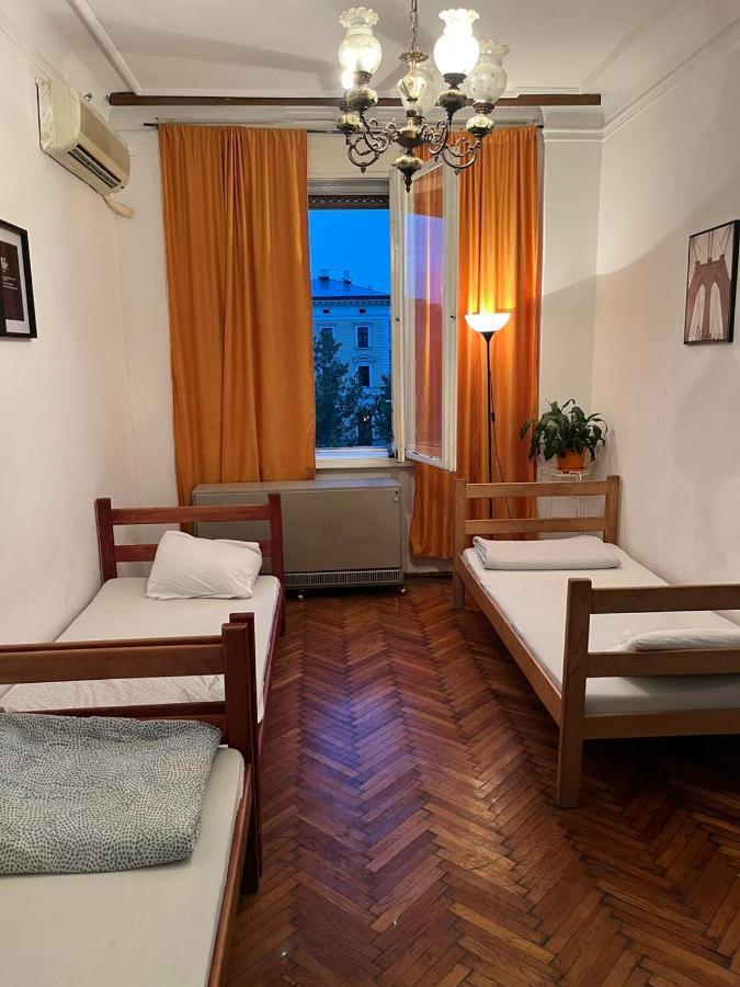 Downtown Belgrade Hostel And Apartments Ngoại thất bức ảnh