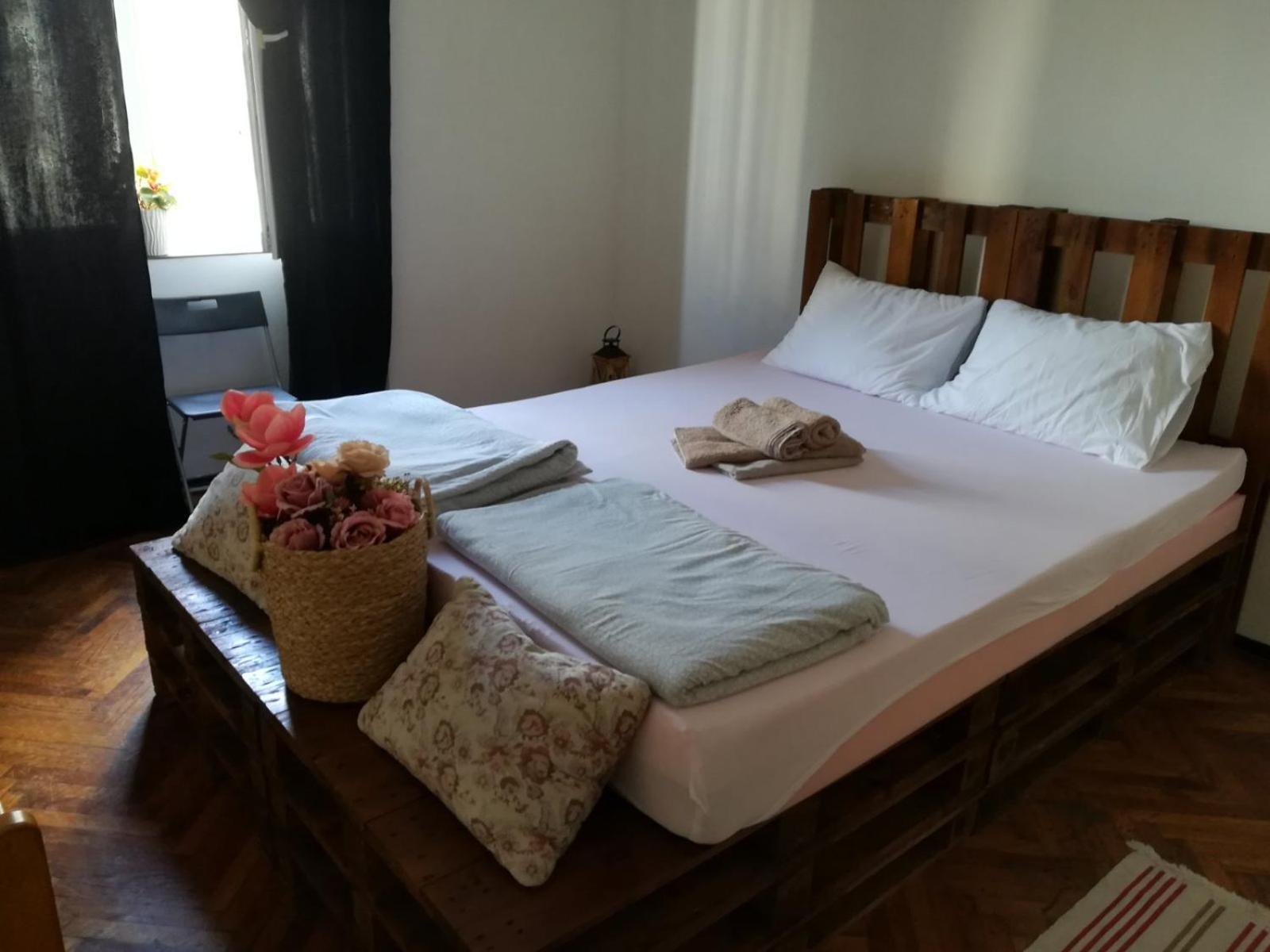 Downtown Belgrade Hostel And Apartments Ngoại thất bức ảnh